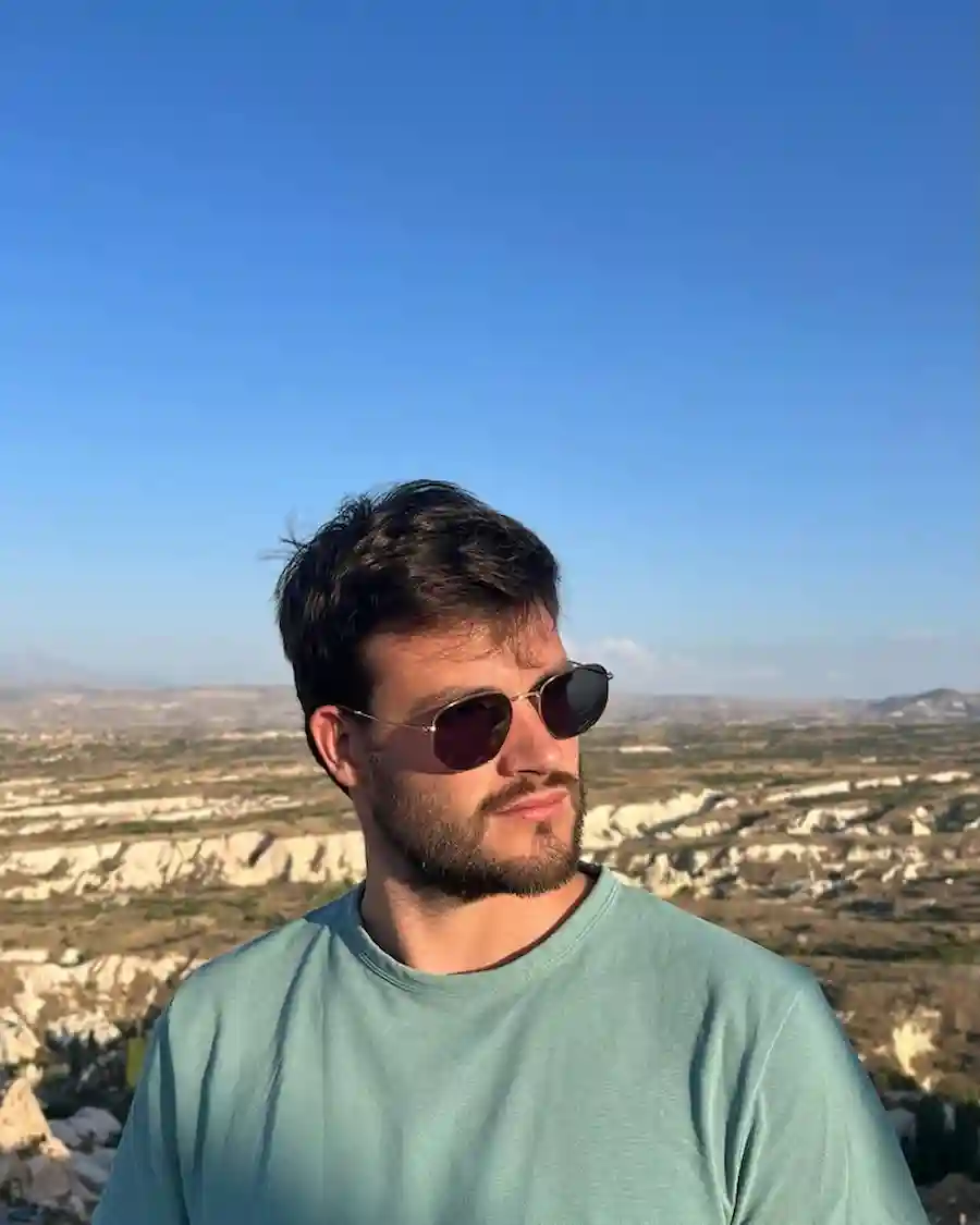 À propos